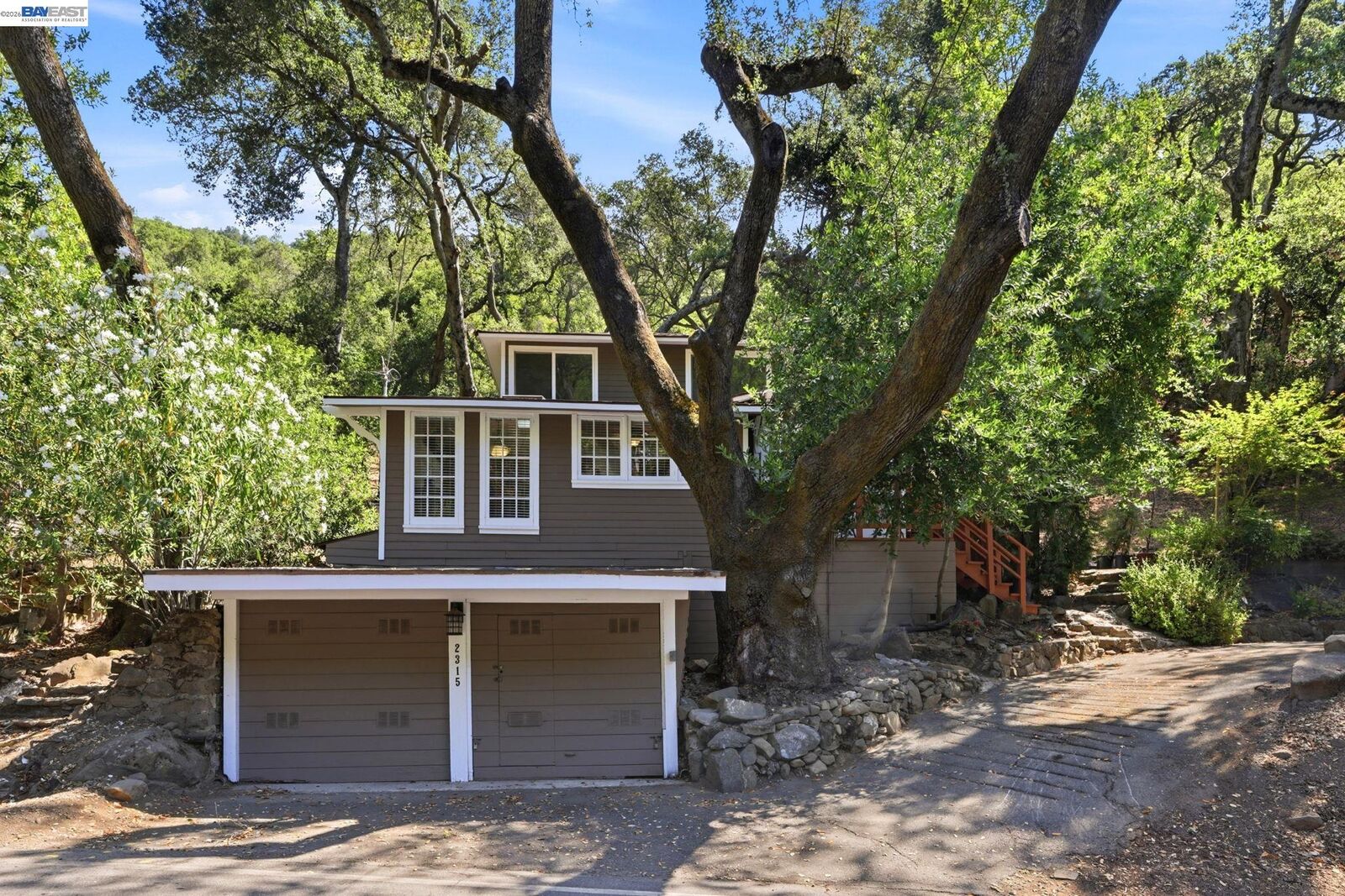Property Photo: 2315 Kilkare Rd CA 94586