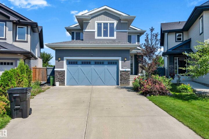 3630 Goodridge Crescent NW — photo 1