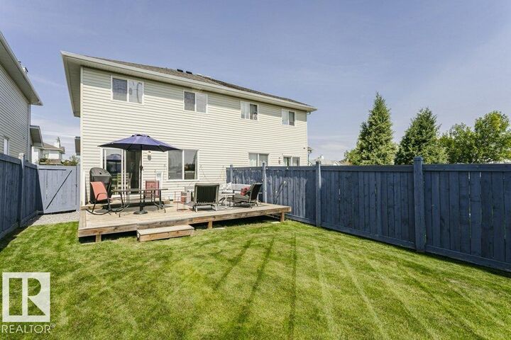 Property Photo:  5943 164 Avenue NW  AB T5Y 0B2 