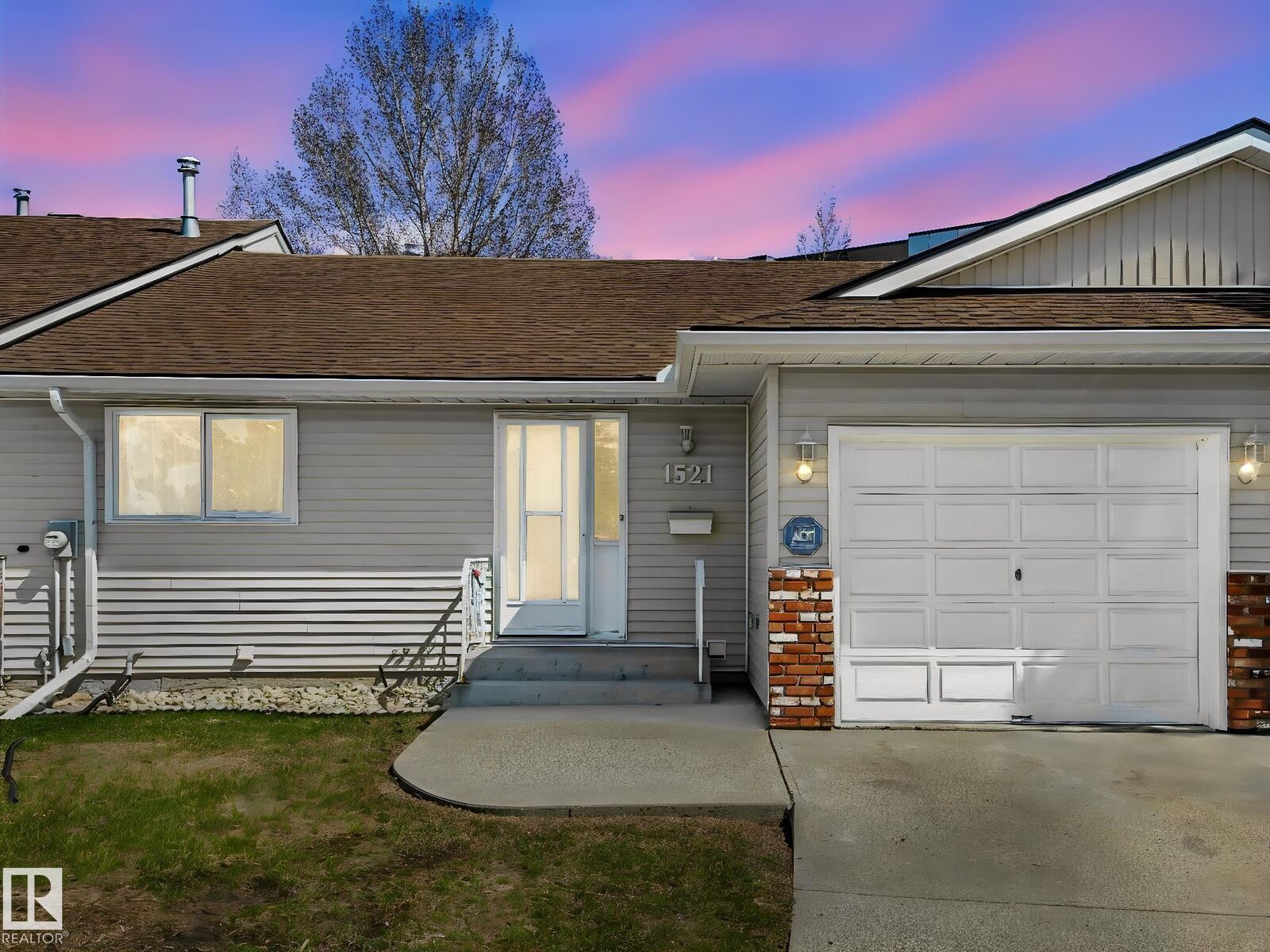 Property Photo:  1521 62 Street NW  AB T6L 6J4 
