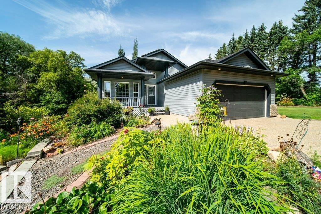 Property Photo:  23211 Twp Road 520 86  AB T8B 1G1 