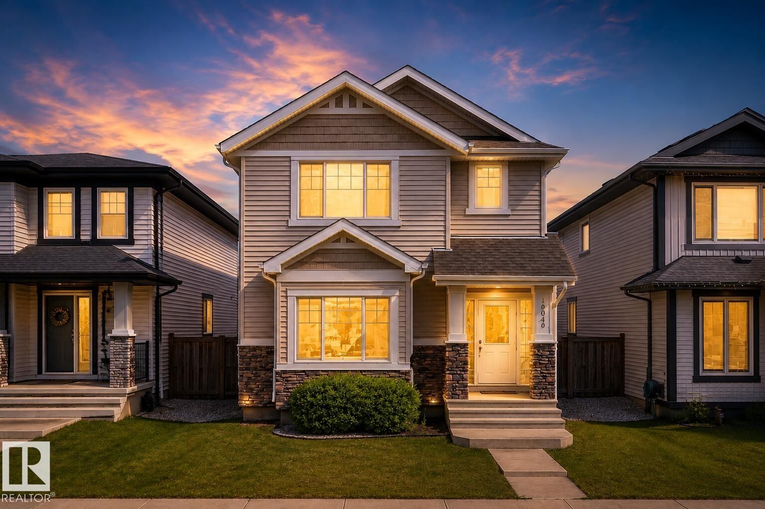 Property Photo: 16040 11 Avenue SW AB T6W 2H6