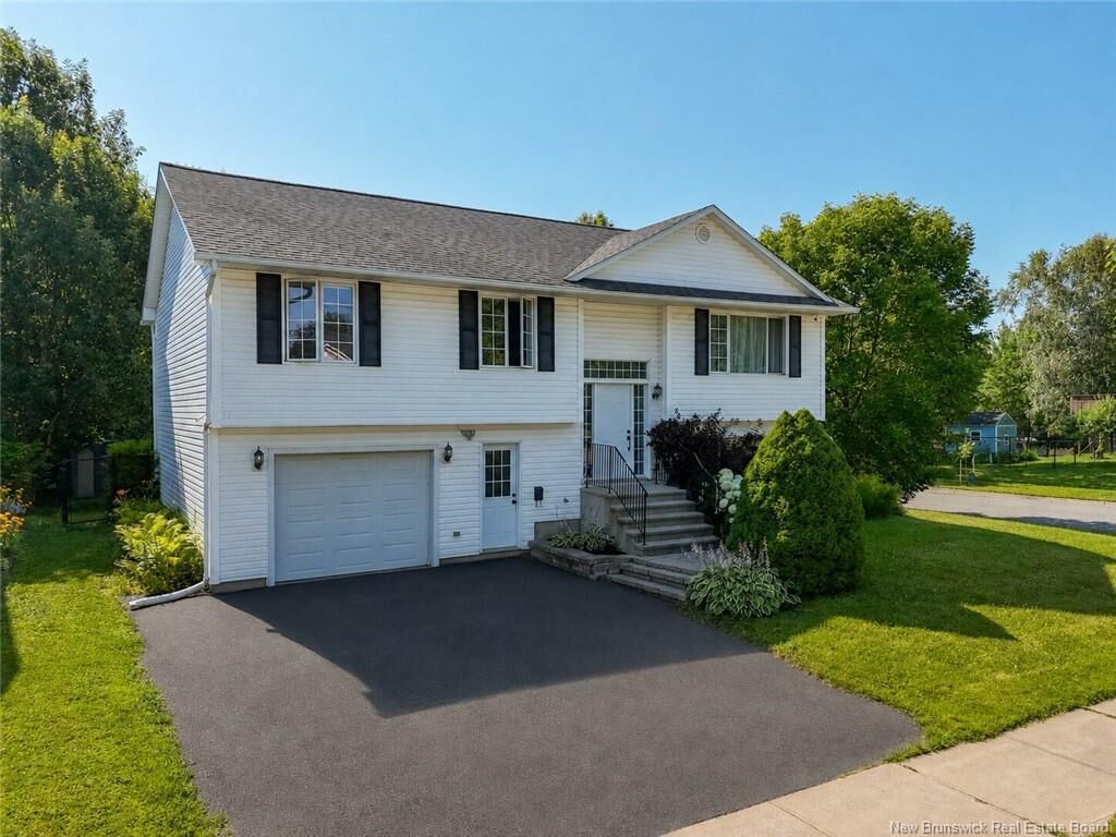 Property Photo:  86 Rebecca Drive  NB E3B 9N4 