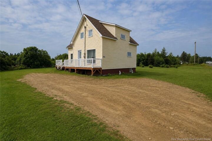 Property Photo: 816 Rue Basque NB E1X 3P2
