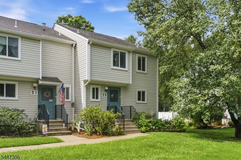 Property Photo:  33 Fox Tail Ln  NJ 07419 