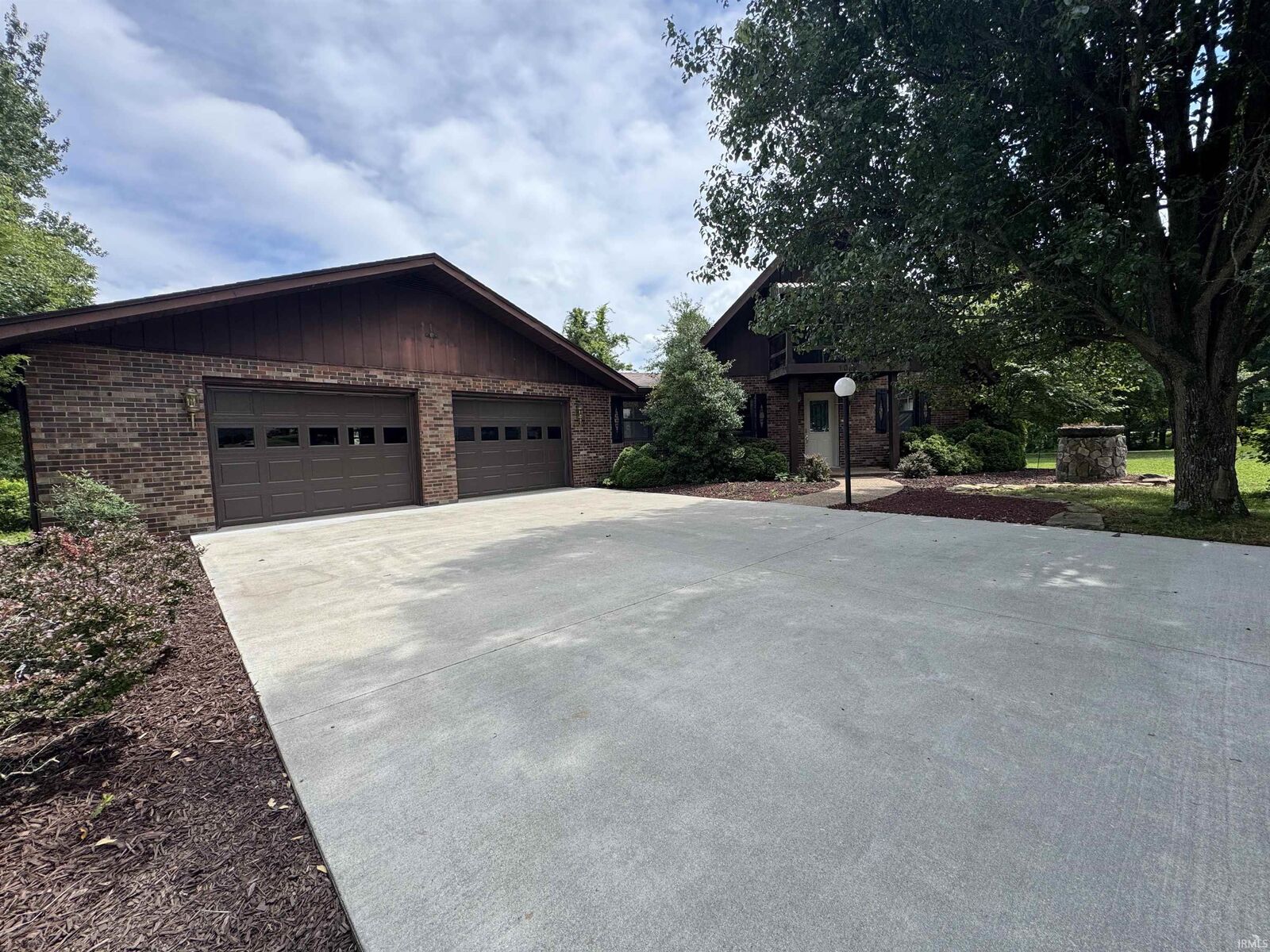 Property Photo: 1000 W Star Circle IN 47579