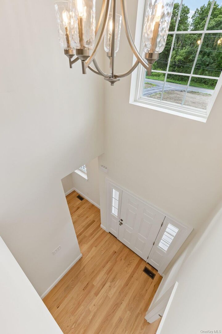 Property Photo:  464 Bull Road  NY 12575 