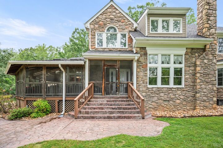 Property Photo:  372 Hidden Treasure Lane  VA 23958 