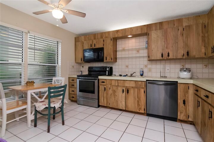 Property Photo:  7725 Forest Trail 2  FL 34668 