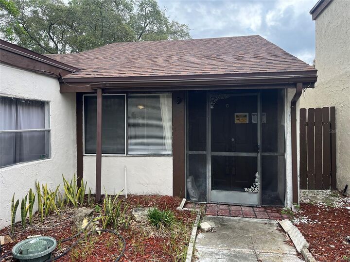 Property Photo:  12506 Fox Croft Lane  FL 34667 