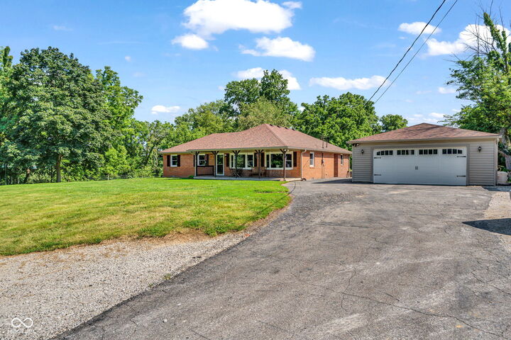 Property Photo:  5935 W County Road 200 S  IN 46122 