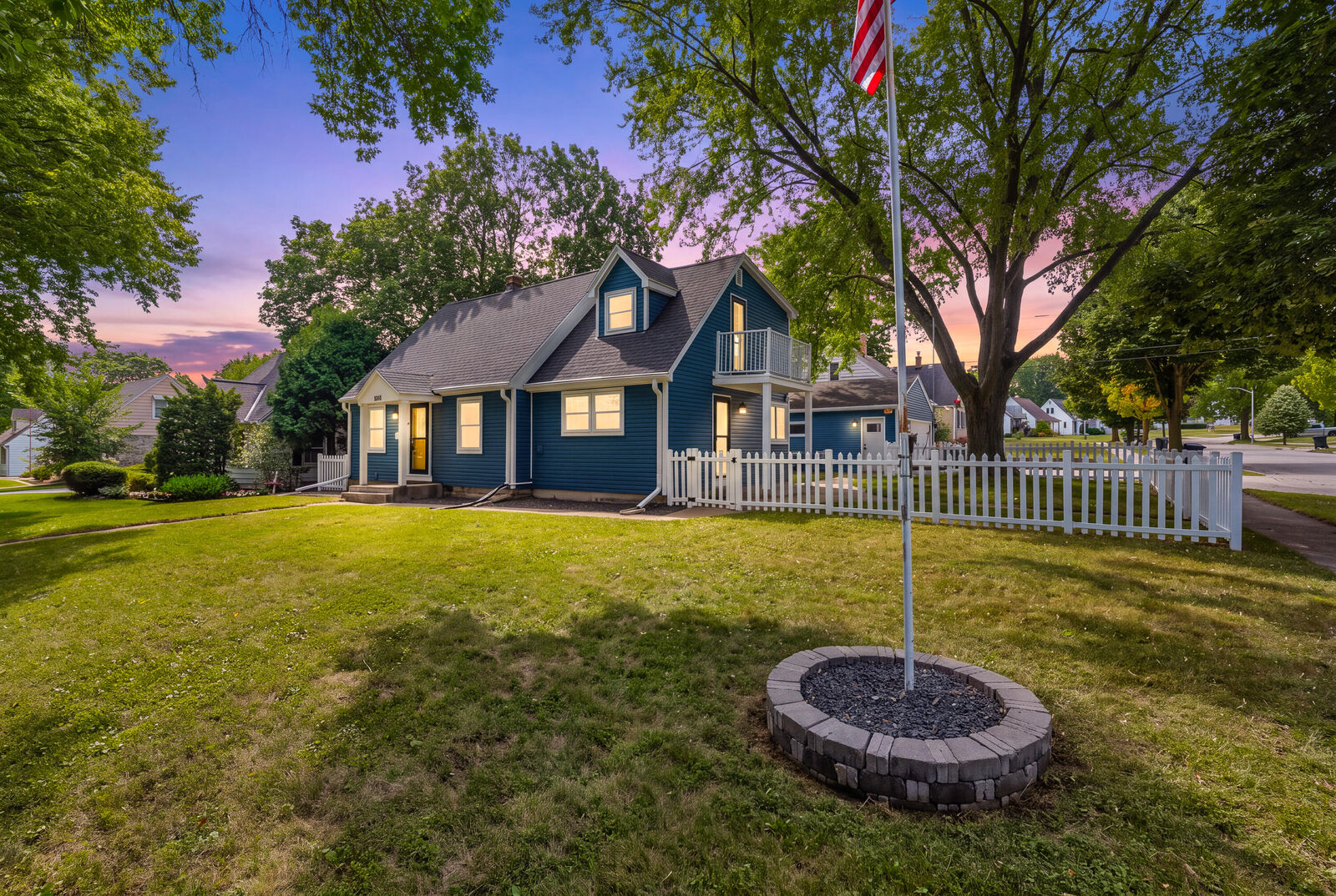 Property Photo: 8941 W Montana Ave WI 53227
