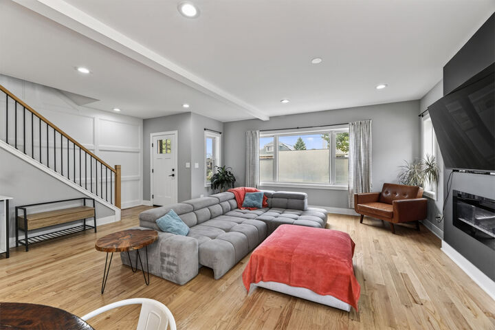 Property Photo: 2128 N Lawler Avenue IL 60639