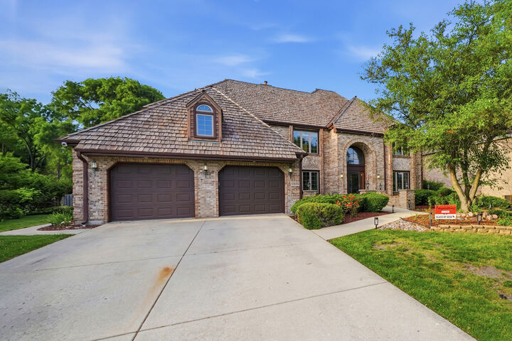 Property Photo: 10650 Wildwood Drive IL 60464