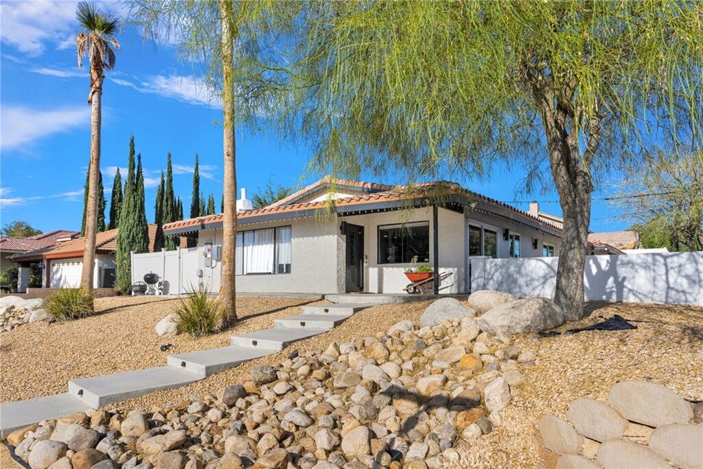 Property Photo:  13260 Palos Grande  CA 92395 