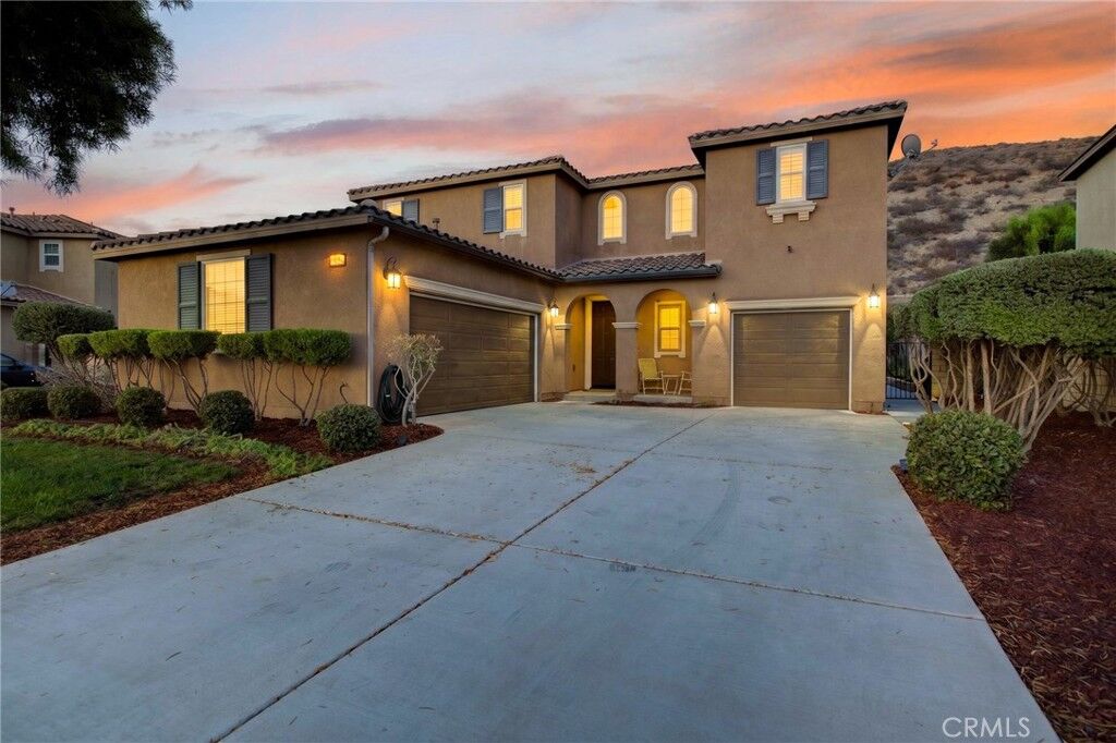 Property Photo: 16796 Golden Bluff Loop CA 92503