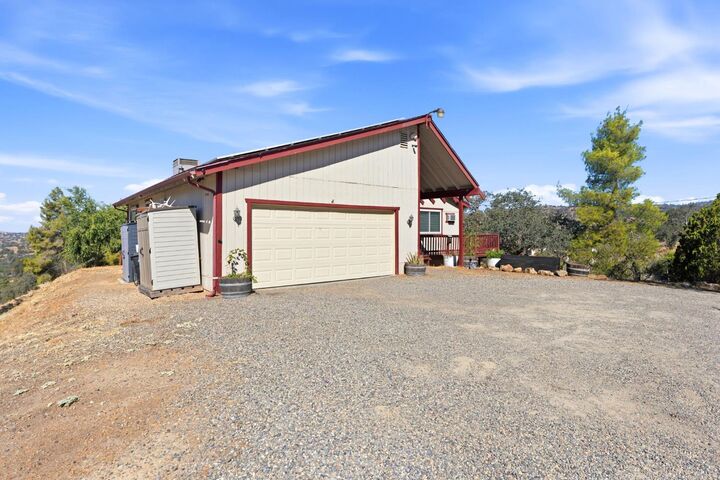 Property Photo:  39874 Lilley Mountain Drive  CA 93614 