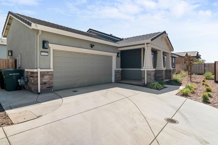 Property Photo: 6320 Sun Haven Street CA 95326