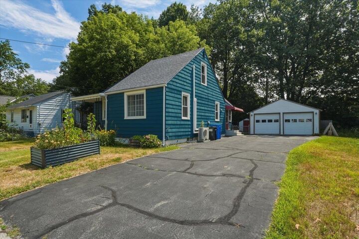 Property Photo:  51 Cayuga Court  VT 05408 