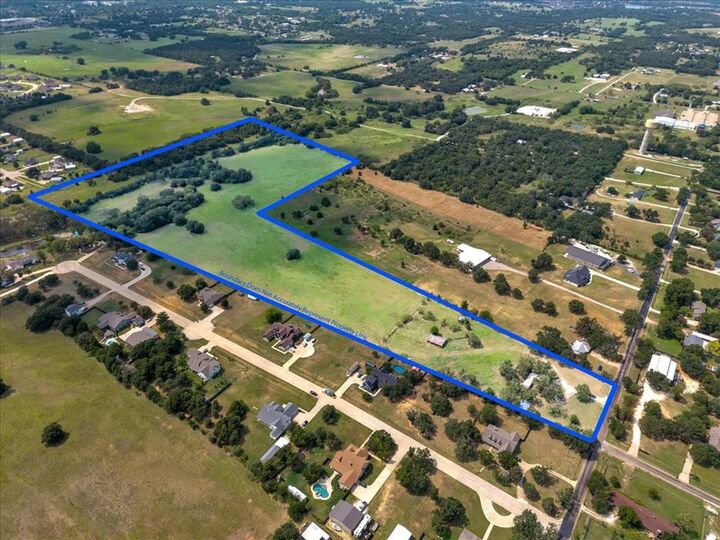Property Photo: 5601 County Road 803 TX 76058