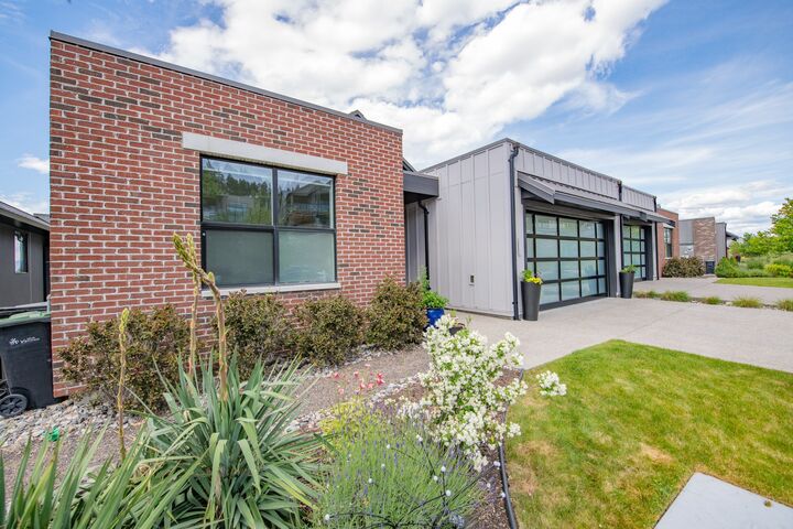 Property Photo: 213 Ashcroft Place BC V1H 2M1