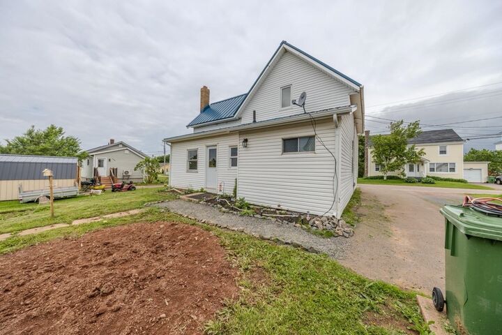 Property Photo: 172 Main Street PE C0B 1X0