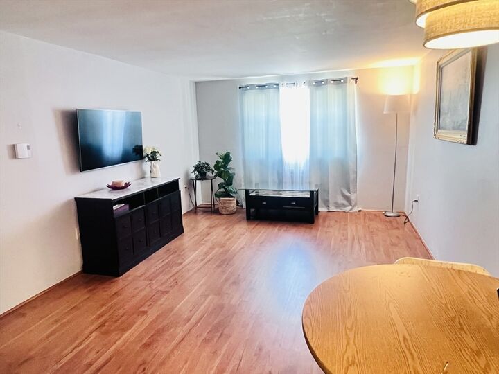 Property Photo: 35 Berlin 11 MA 01510