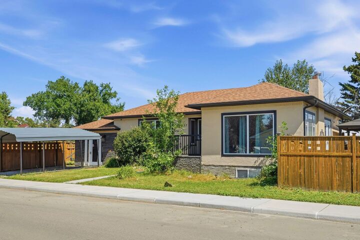 Property Photo: 2037 18 Avenue AB T0M 0W0
