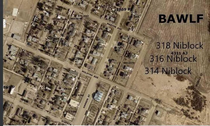 316 Niblock Street — photo 1