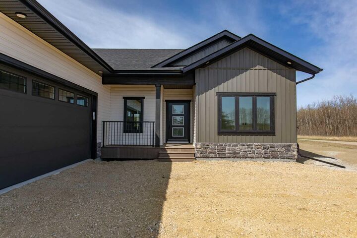 Property Photo: 38452 Range Road 284 203 AB T4S 2B7