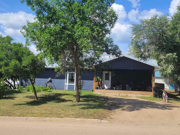 Property Photo:  4908 47 Street  AB T0C 1B0 