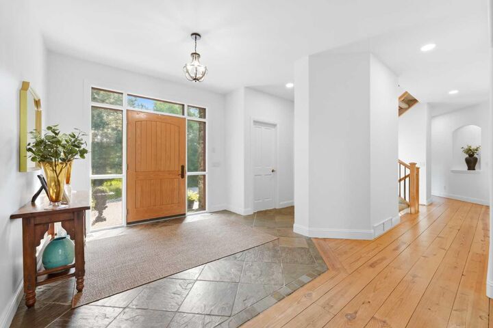 Property Photo:  31250 Woodland Way  AB T3R 1G5 