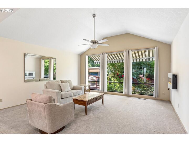 Property Photo: 15820 NE San Rafael St OR 97230