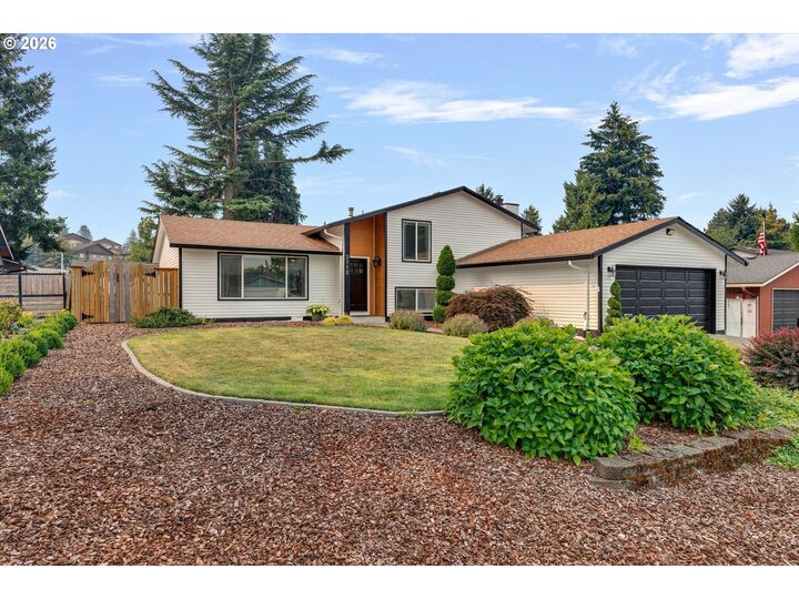 Property Photo: 2112 NW 15th Ct OR 97030