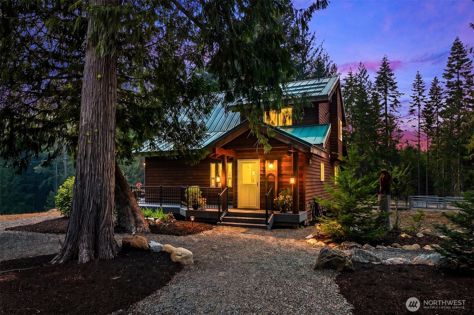 Property Photo:  2461  Big Horn Way  WA 98922 