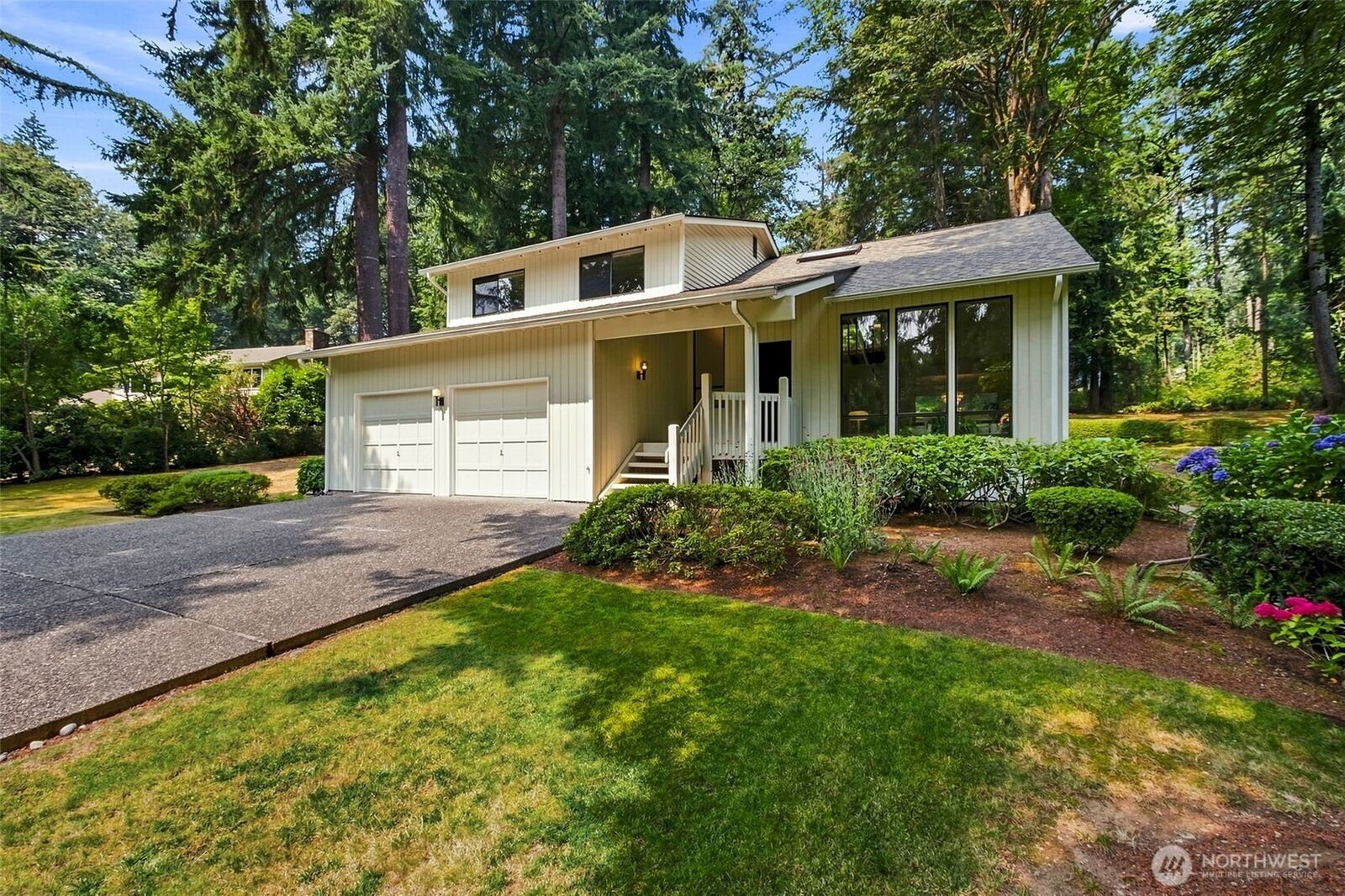 Property Photo:  26340 SE 158 Street  WA 98027 