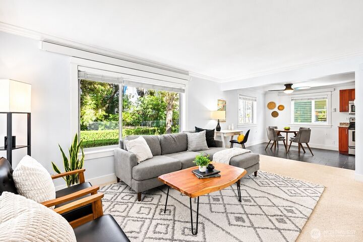 Property Photo:  1430 NW 59th Street 202  WA 98107 