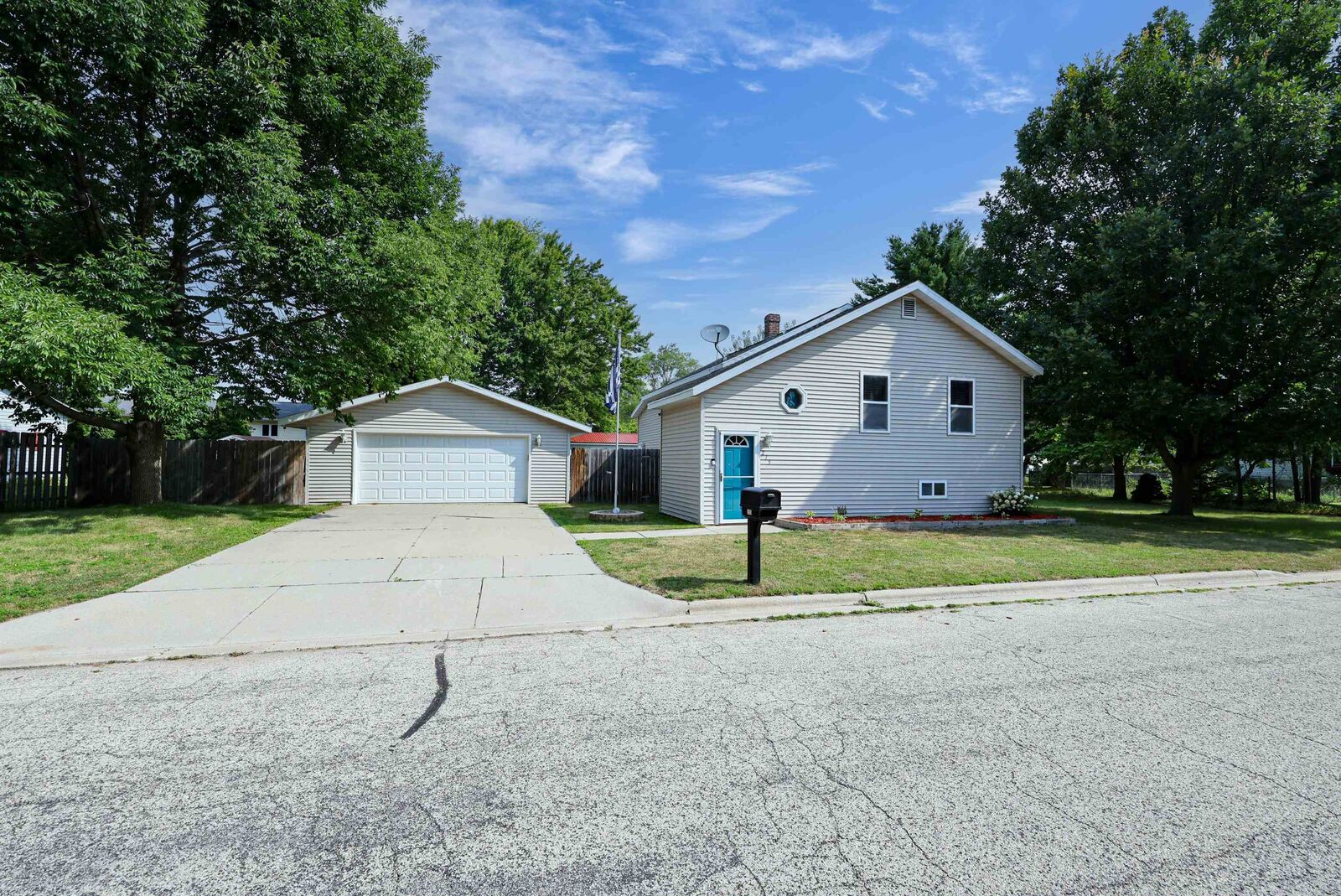 Property Photo:  215 7th Street  WI 54153 