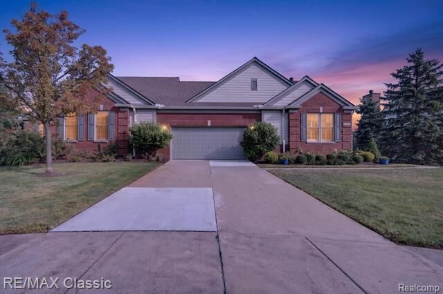 Property Photo: 44457 Birchwood Court 18 MI 48168