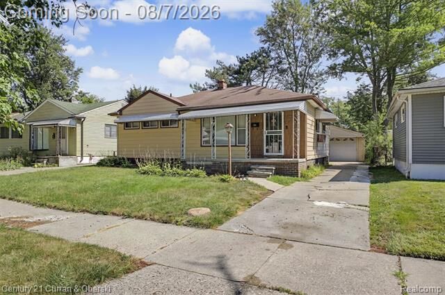 Property Photo:  28040 Rosewood Street  MI 48141 