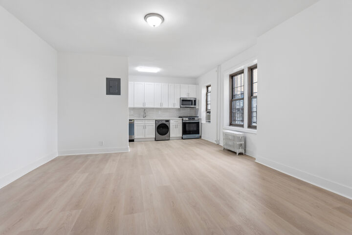 Property Photo: 1100 Grand Concourse 6K NY 10456