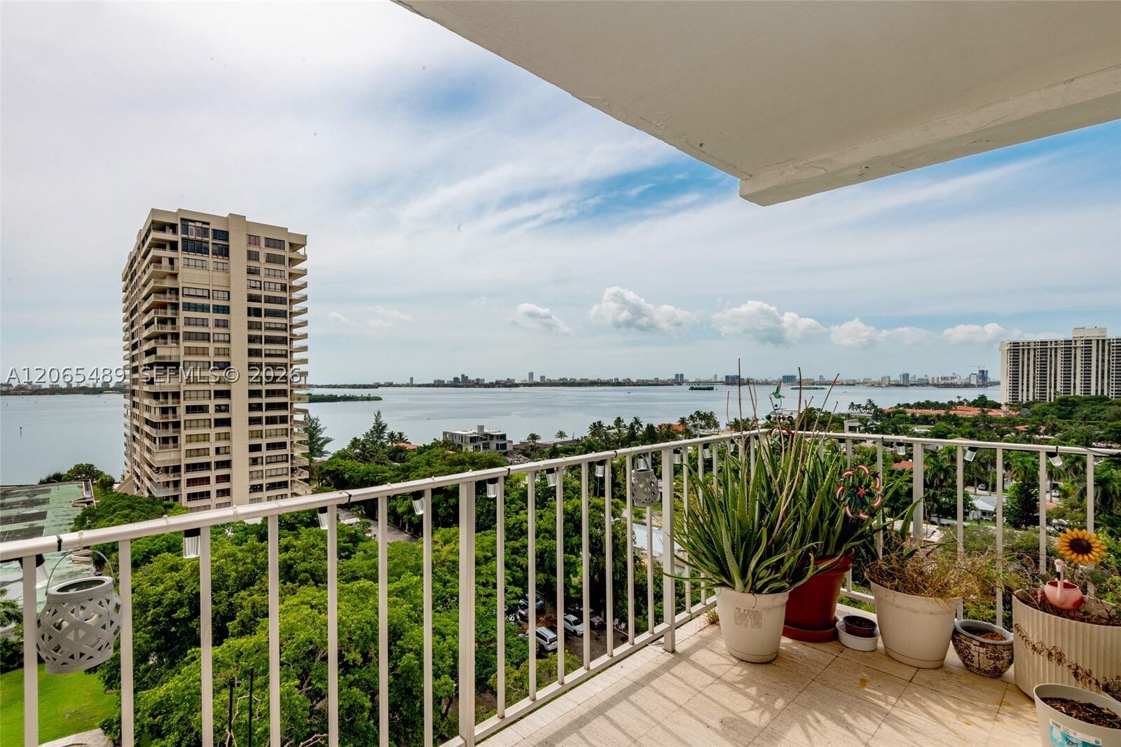 Property Photo: 11111 Biscayne Blvd 12B FL 33181