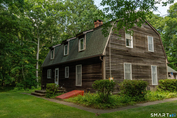 Property Photo:  447 Pumpkin Hill Road  CT 06339 