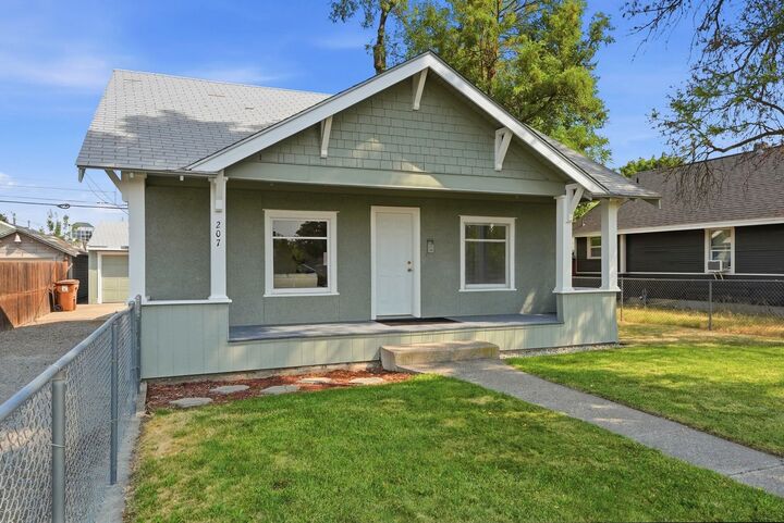 Property Photo: 207 E Princeton Ave WA 99107