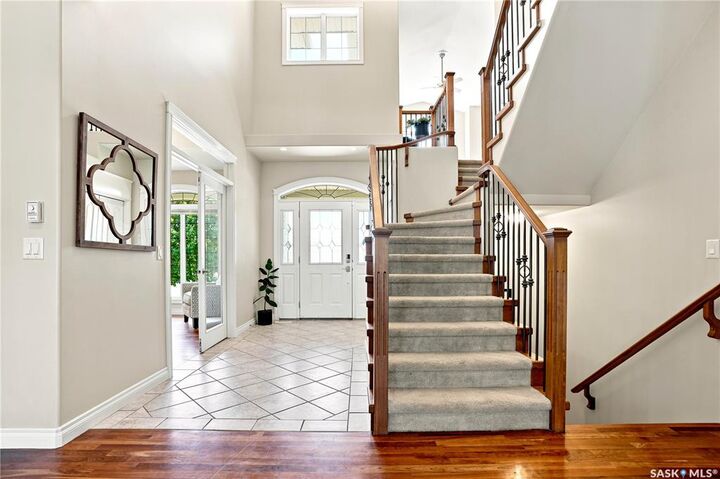 Property Photo:  718 Brookhurst Lane  SK S7V 1G1 