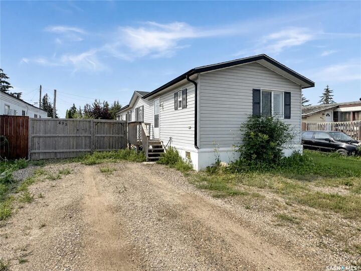 Property Photo: 495 32nd Street SK S0M 0E0