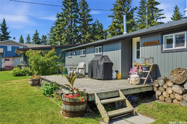 Property Photo: 7 Mathews Crescent SK S0M 0Y0