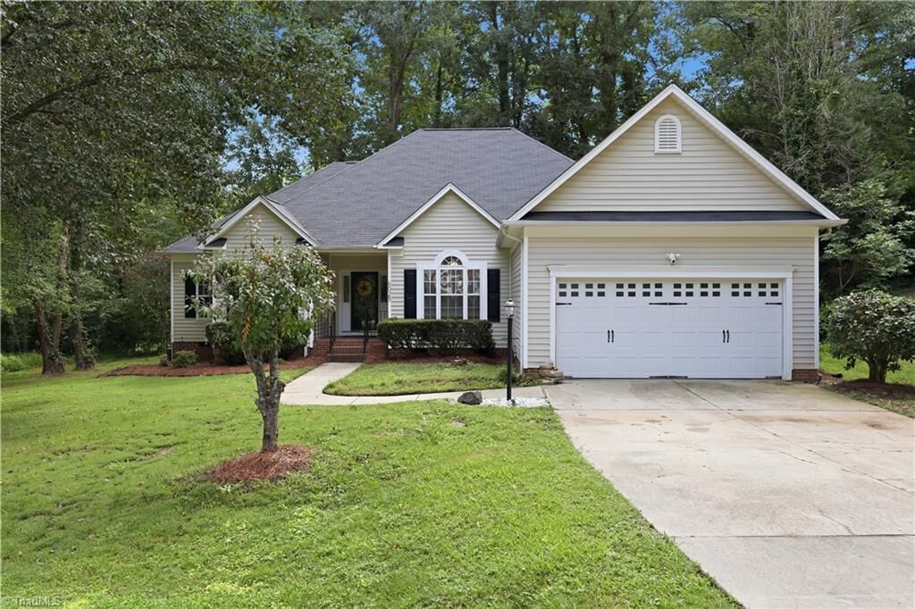 Property Photo:  6025 Habersham Drive  NC 27284 