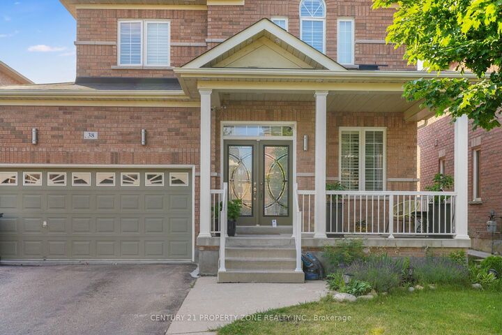 Property Photo: 38 Callalily Road ON L7A 0M2