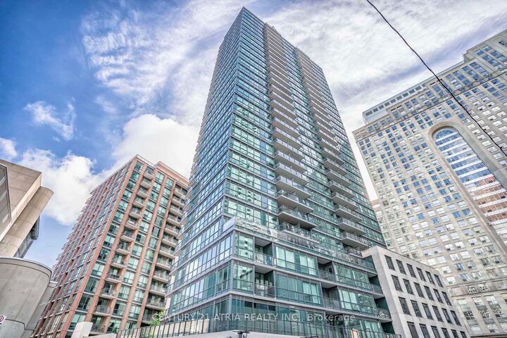 Photo de la propriété: 1 Scott Street 2809 ON M5E 1A1